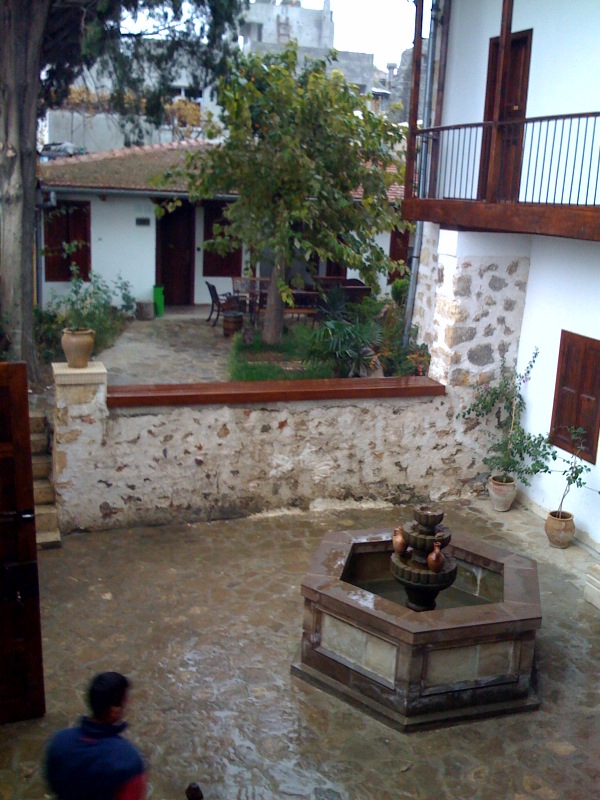 Kozan Hotel Courtyard