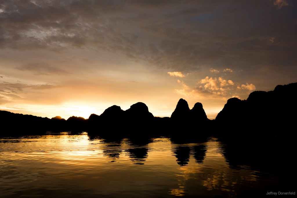 Halong Bay, The (Annoyingly) Boozy Way